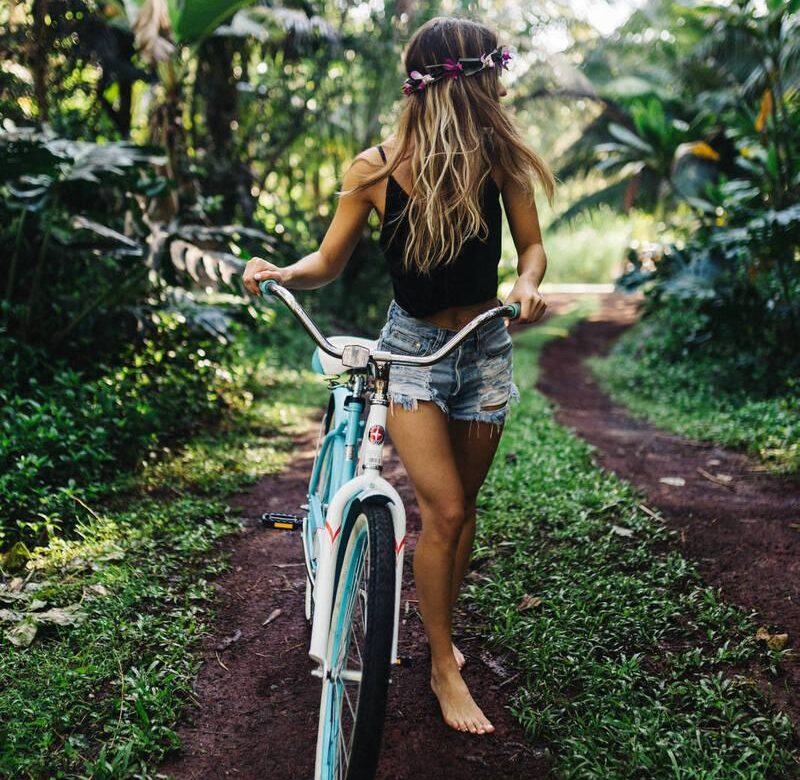 Chinese Internet Majors’ Investments to Slow Profit Growth