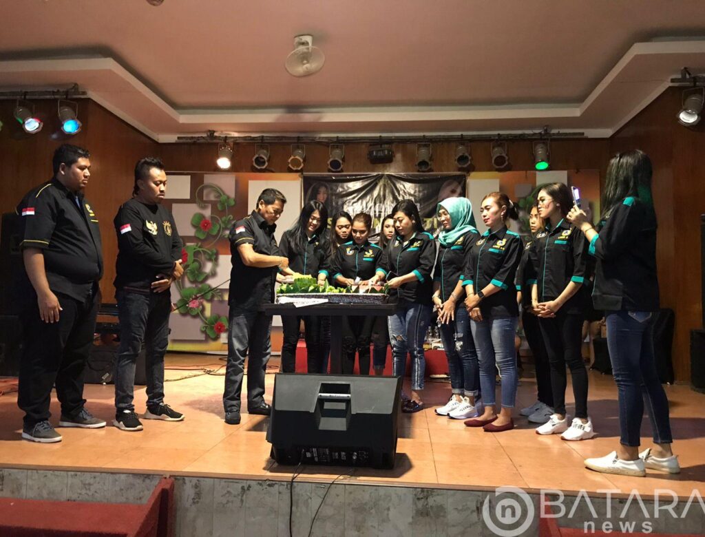 Srikandi LA Jolo Sutro Pati Berikan Bantuan Talikasih Penyandang Cacat