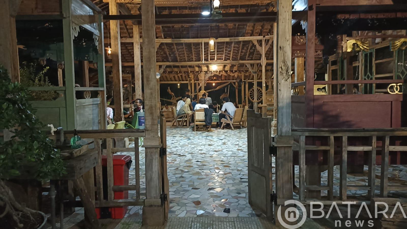 Cafe Rirare Etnicafe Dan Citchen Jadi Rekomendasi Tongkrongan Anak Muda Cafe Rirare Etnicafe Dan Citchen Jadi Rekomendasi Tongkrongan Anak Muda