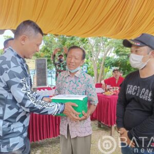 Kodim Blitar Berikan Bantuan Untuk Anak Yatim Dan Bantuan Kitab Alqur’an