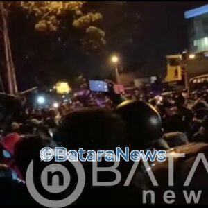 LI memanas detik-detik pembongkaran bangunan