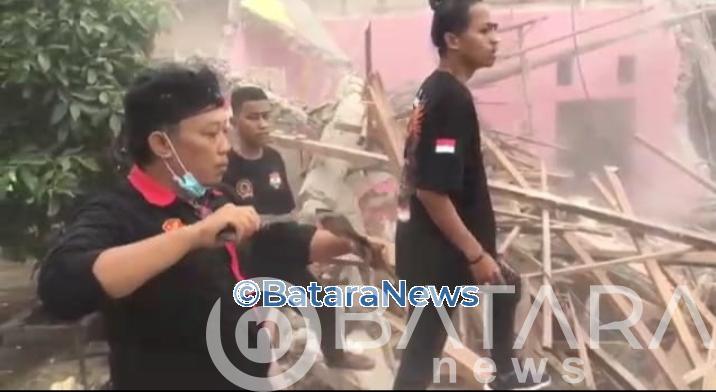 Sempat terjadi ketegangan Pembongkaran LI Sempat terjadi ketegangan Pembongkaran LI