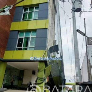 RSU kayen Ambrol, kontruksi tak bagus terkena angin langsung ambrol