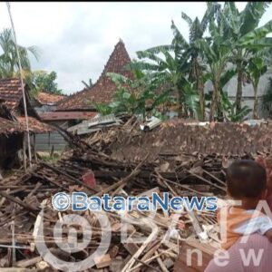 Rumah Tak Layak Huni Roboh Menimpa Penghuninya, Warga Desa Brati