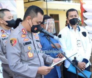Kepolisian Resor Indramayu Amankan 10 Orang Diduga Pelaku Penyalahgunaan Pendistribusian Pupuk Bersubsidi