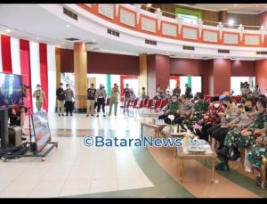 Pangdam XII/Tpr dan Forkopimda Hadiri Vaksinasi Serentak Yang Dipimpin Presiden Secara Virtual