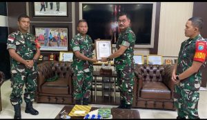 Pangdam XII/Tpr Apresiasi Babinsa Penolong Warga Korban Lakalalin.