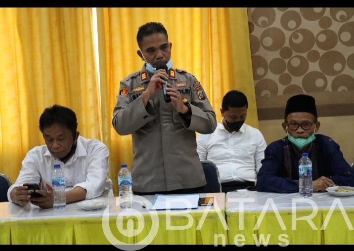 Kami Akan Tindaklanjuti Kasus Pengerusakan Ruang Perpustakaan Muhamadiyah” Ucap Kapolres Madina Saat Rapat Koordinasi” Kami Akan Tindaklanjuti Kasus Pengerusakan Ruang Perpustakaan Muhamadiyah” Ucap Kapolres Madina Saat Rapat Koordinasi”