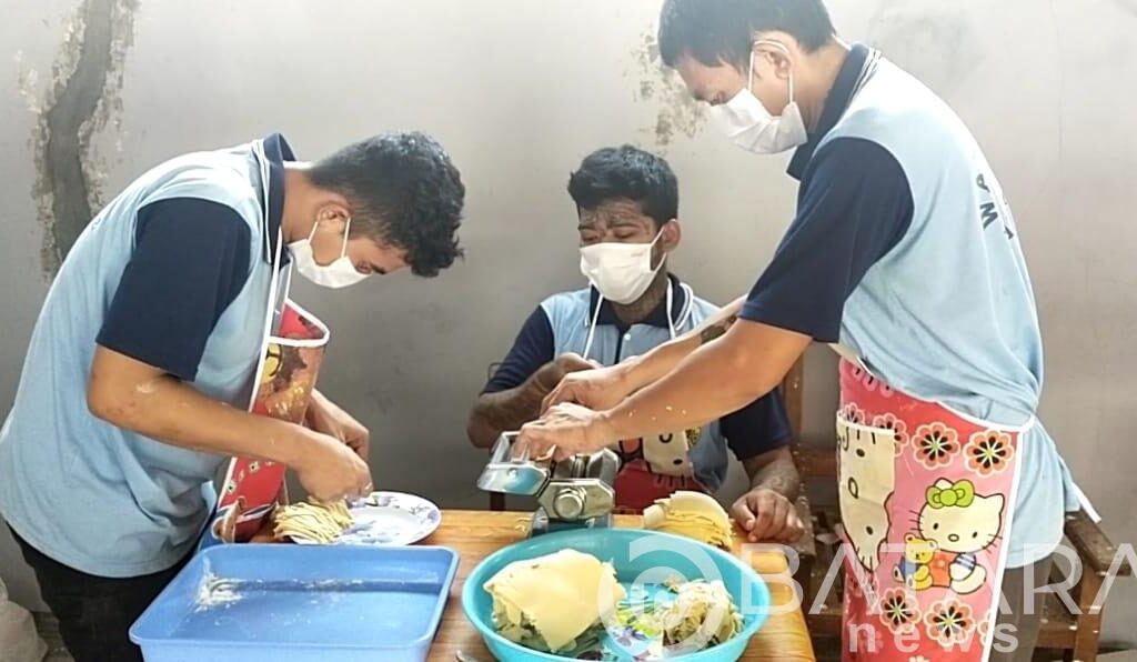 WBP Lapas 2B Pati Mulai Di Banjiri Order Pesanan Makanan Pastel Dan Nastar Buatan WBP Pati