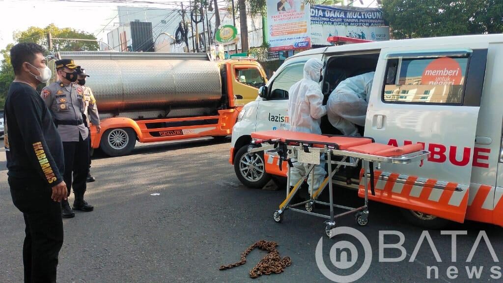 Naas Mobil Pembawa Jenazah Alami Laka Maut