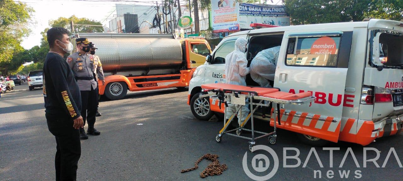 Naas Mobil Pembawa Jenazah Alami Laka Maut Naas Mobil Pembawa Jenazah Alami Laka Maut