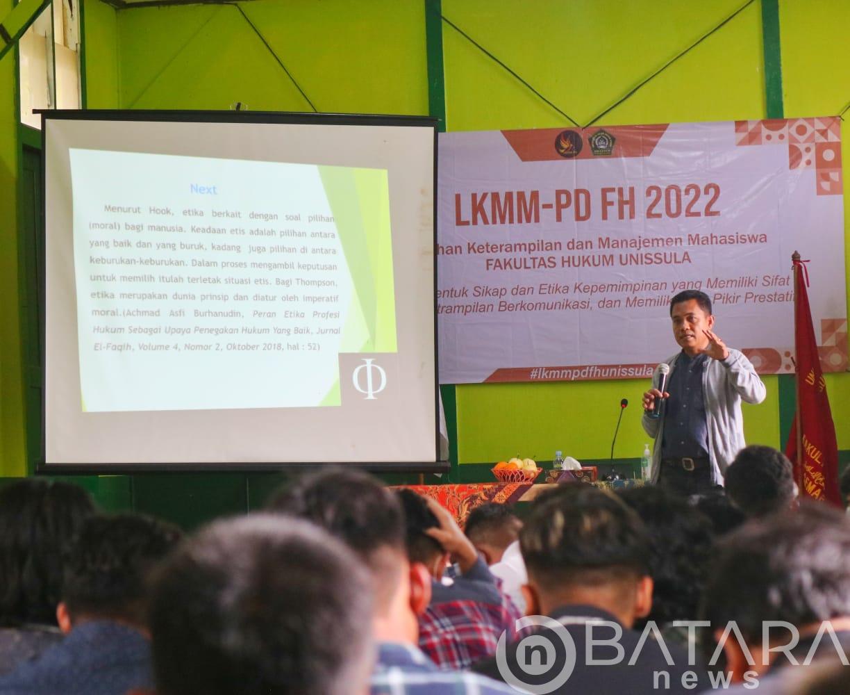 Sunarto Serius dan komitmen Dampingi Advokat Magang Sunarto Serius dan komitmen Dampingi Advokat Magang