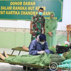 Sambut HUT Persit Ke 76, Persit KCK Cabang XXII Kodim 0808/Blitar Gelar Donor Darah