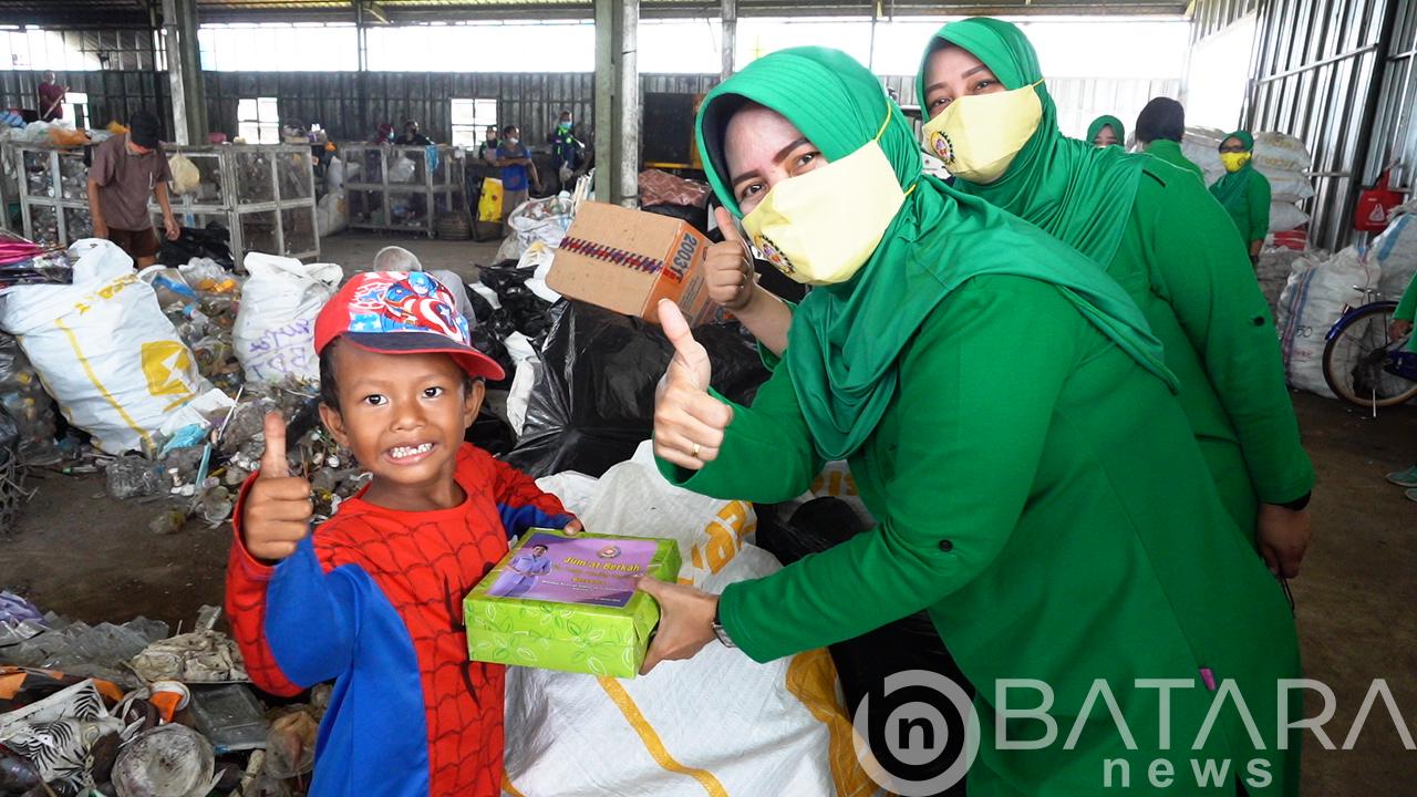 Dharma Pertiwi Koorcab Purwokerto Daerah D, Gelar Jumat Berkah Ibu Hetty Andika Perkasa Selaku Ketua Umum Dharma Pertiwi Dharma Pertiwi Koorcab Purwokerto Daerah D, Gelar Jumat Berkah Ibu Hetty Andika Perkasa Selaku Ketua Umum Dharma Pertiwi