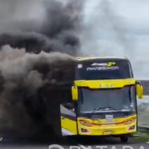 Bus Wisata Terbakar Di Tol Pandaan Km 60.800, Begini Kronologinya