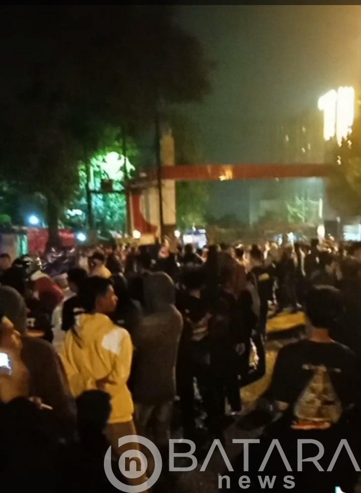 Bentrok Antar Pesilat Banyuwangi, Tewaskan Satu Pendekar Dan Banyak Pendekar Yang Terluka Bentrok Antar Pesilat Banyuwangi, Tewaskan Satu Pendekar Dan Banyak Pendekar Yang Terluka