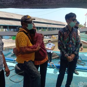 Kapal Dari Juana Yang Membawa 10 Siswa PKL, 1 Siswa Terjatuh Di Laut Hilang Dan Belum Di Temukan