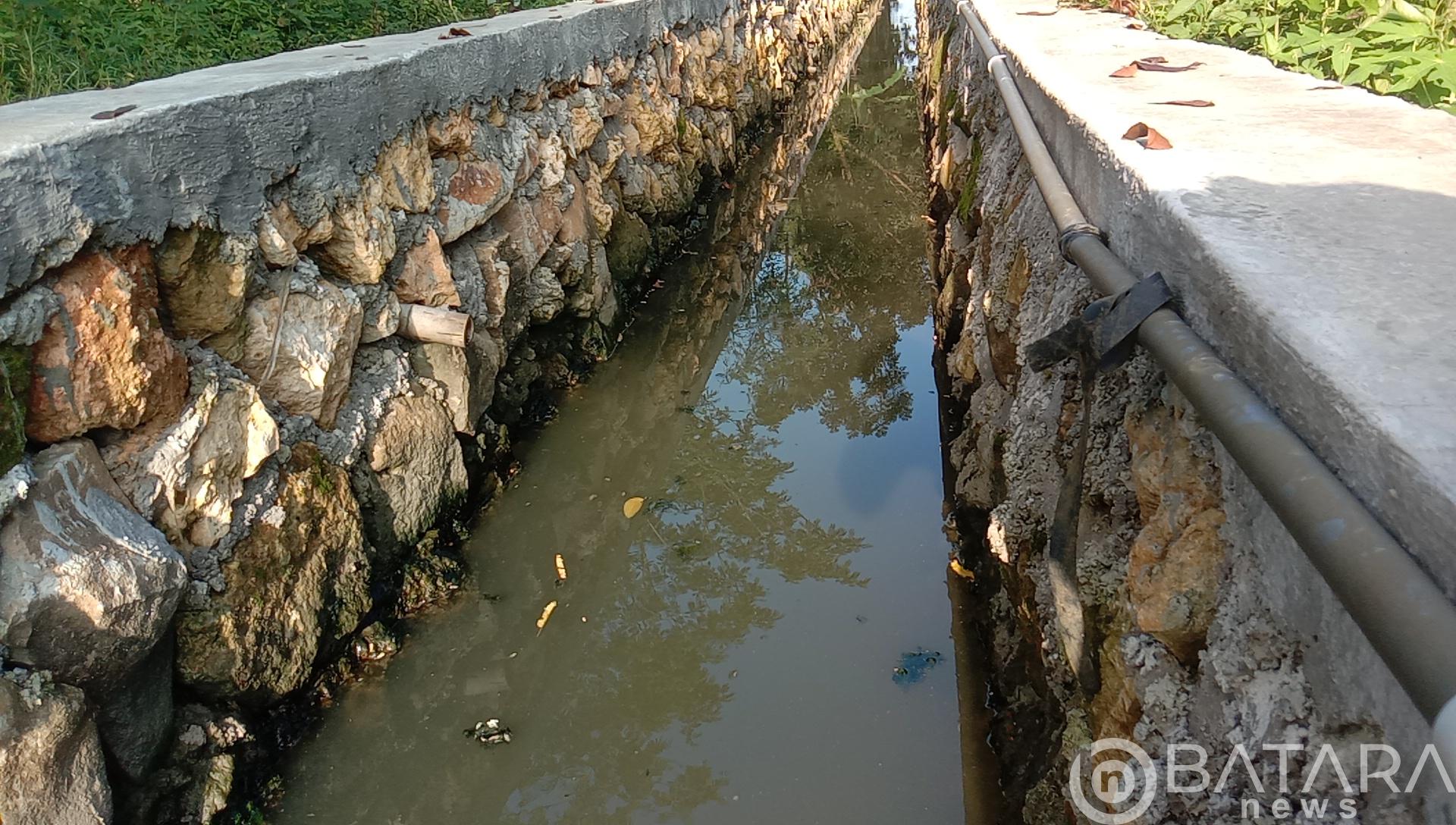 Di duga Tak Jelas Dan Tak Berkualitas Proyek Talud Desa Winong Di duga Tak Jelas Dan Tak Berkualitas Proyek Talud Desa Winong