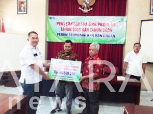 LMDH Wilayah Blora Terima Kucuran Dana Shering Produksari Perhutani