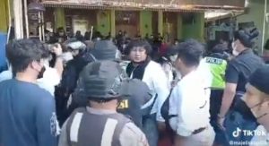 Lakukan Perlawanan kepada Polisi Saat Penangkapan DPO (MSAT) Anak Kiyai Jombang, Sopir Pribadi ini Di tanggkap Polisi