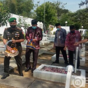 Hari Jadi Rembang Ke 281, Dandim Rembang Bersama Forkopimda Lakukan Ziarah