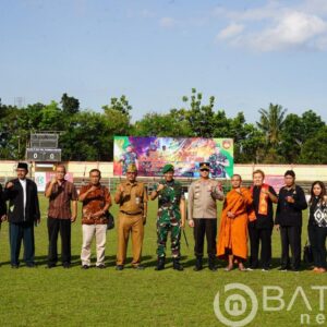 Liga Santri Piala Kasad Tingkat Korem 071/Wijayakusuma, Danrem Tendang Bola Pertama