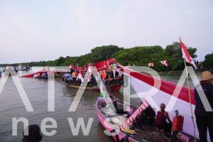 Sambut Hari Kemerdekaan, Polres Pati Kibarkan Bendera Merah Putih Raksasa Sepanjang 1.770 Meter