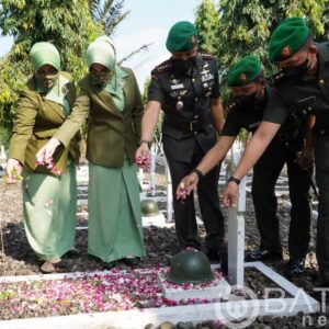 Danrem 071/Wijayakusuma Pimpin Ziarah Hari Jadi Ke-61 Korem 071/Wijayakusuma