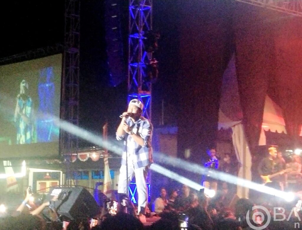 Ngisin-ngisini Cah Pati,Ada yang Sengaja Palsukan ID Card Panitia di Konser Denny Caknan