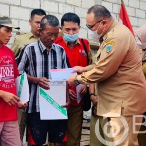 Wabub Hanies Sambangi Korban Kebakaran di Desa Gunem