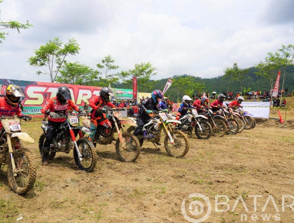 Danrem 071/Wijayakusuma Buka Enduro Race Piala Danrem 071 Cup