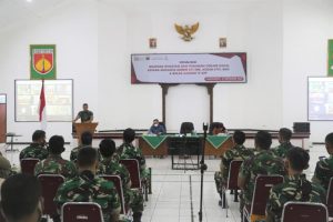 Cegah Investasi Ilegal dan Pinjaman Online, Prajurit Wijayakusuma menerima penyuluhan dari OJK Purwokerto