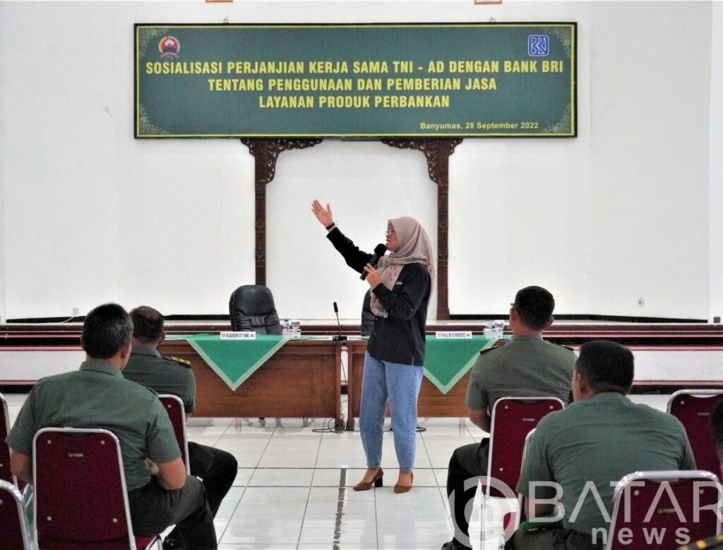 Prajurit dan PNS Korem 071/Wijayakusuma Terima Sosialisasi Perjanjian Kerja Sama Antara TNI AD Dengan Bank BRI Purwokerto