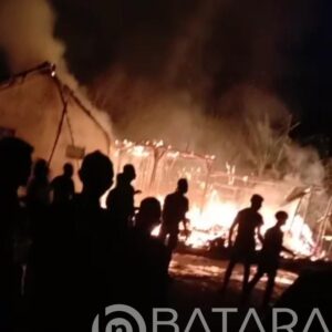 4 Ekor Kambing Peliharaan Dan Satu Rumah Ludes Terbakar, di Desa Kedungwinong Sukolilo