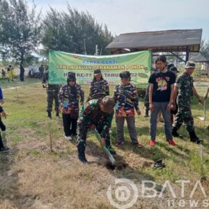 HUT Ke-77 TNI, Kodim Rembang Karya Bhakti Penanaman Pohon