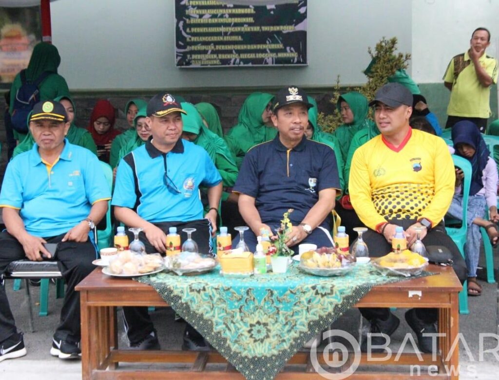 Forkopimda Rembang Ikut Memeriahkan Puncak HUT ke-77 TNI