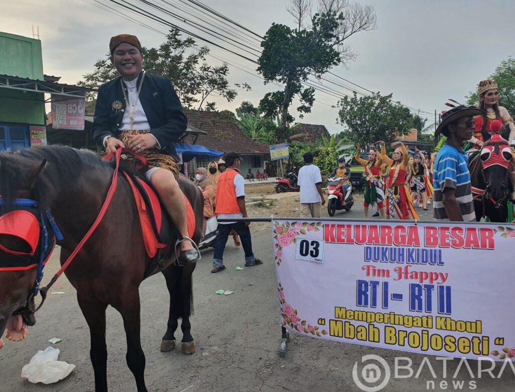Ramai Karnaval Haul Mbah Brojoseti Singo Barong, Desa  Dukuhseti jadi Sorotan Ribuan Mata