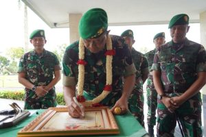 Danrem 071/Wijayakusuma Sambut Kunjungan Silaturahmi Danpuspenerbad