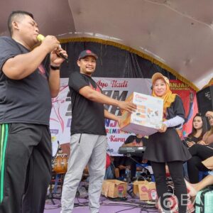 Menjadi Panutan Hidup Sehat, Sahabat Ganjar Pranowo Gelar Senam Sehat