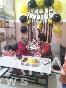 Momen Bahagia Ulang Tahun Alisha Zhafra Medina Hasibuan Ke-1 Putri Sulung Juara Dunia di Hari Guru Nasional 2022