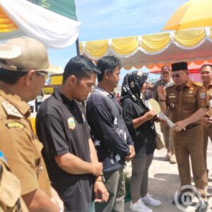 3000 Lebih Warga Kurang Mampu Di Kotabaru, Kalsel Terima Bantuan Sosial