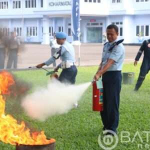Simulasi Latihan Penanggulangan Kebakaran di Koharmatau