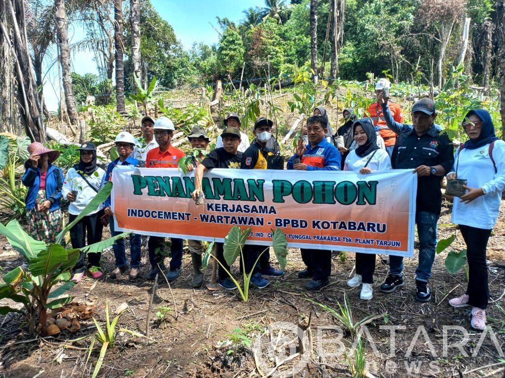 Jaga Kelestarian Alam Kotabaru, Indocement Genjot Progam Penanaman Pohon