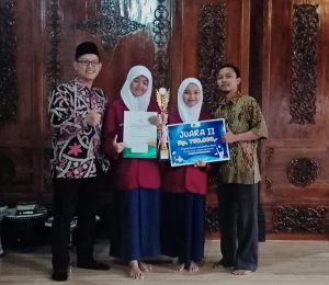 Chiara, Siswa MTsN 1 Pati Sabet Juara 2 English Speech Competition 2022