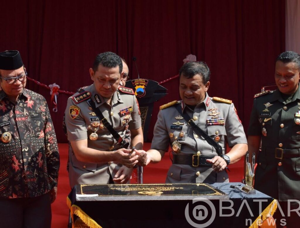 Danrem 071/Wijayakusuma Dampingi Kapolda Jateng Resmikan Gedung Pelayanan Terpadu Polresta Banyumas