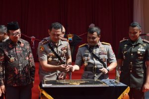 Danrem 071/Wijayakusuma Dampingi Kapolda Jateng Resmikan Gedung Pelayanan Terpadu Polresta Banyumas