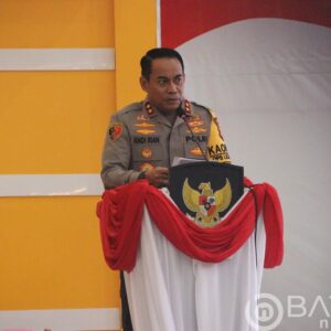 Khitankan 100 Anak Kurang Mampu Di Kotabaru, Kapolda Kalsel Terpukau Melihat Ini.