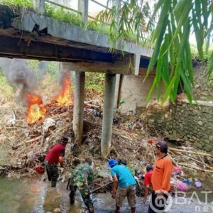Babinsa Datang, Sampahpun Hilang