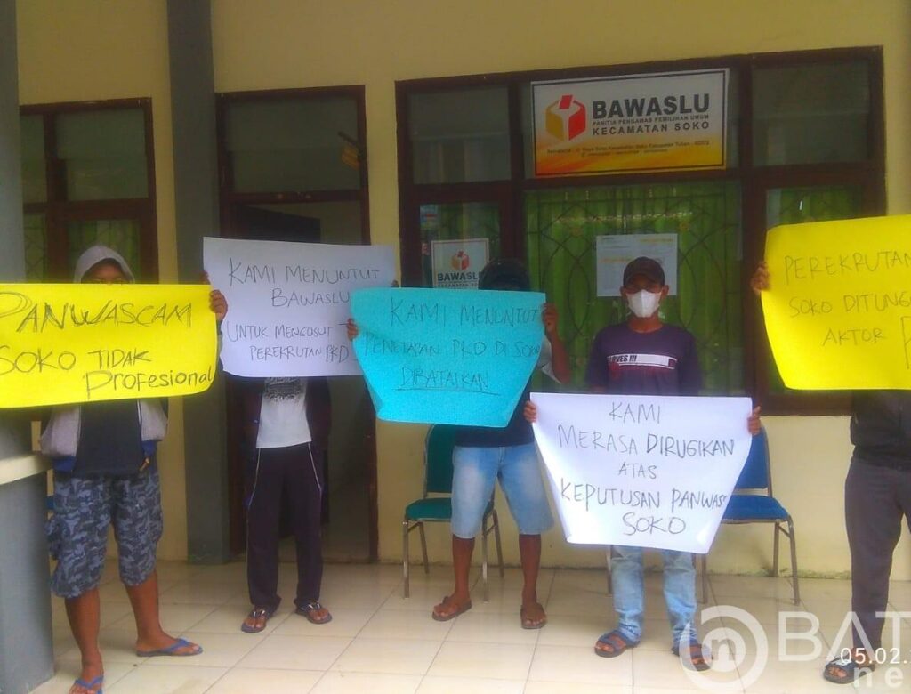 Protes Rekrutmen PKD, Aliansi Pemuda Soko Datangi Kantor Panwaslu Kecamatan Gelar Aksi Unjuk Rasa