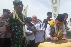 Jembatan Indaman Warga Hilir Muara dan Sigam Tung Tung Dikerjakan. Bupati Kotabaru Banjir Pujian Rakyat.